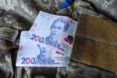 Грошова допомога військовим у 2026 році – який розмір виплат, коли і як можна отримати