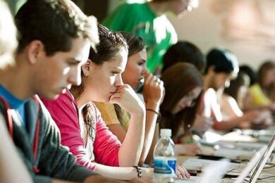 Почалися масові відрахування студентів у вишах: причину назвали в Раді