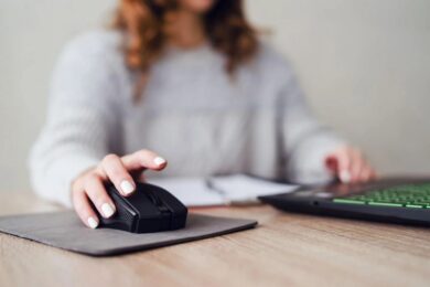 Можуть використовуватися для шпигунства і диверсій: які російські програми для бізнесу заборонили в Україні