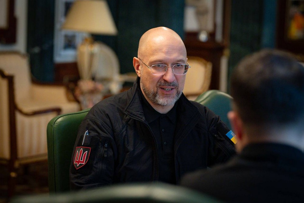 Перестановки в Уряді тривають. Зеленський запропонував Шмигалю, який відносно недавно був призначений міністром оборони, нову посаду. Перестановки в Уряді тривають. Зеленський запропонував Шмигалю, який відносно недавно був призначений міністром оборони, нову посаду.