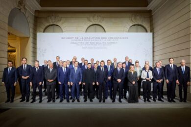 Розміщення іноземних сил в Україні і моніторинг припинення вогню: у Парижі закінчилась зустріч «Коаліції охочих» – головне