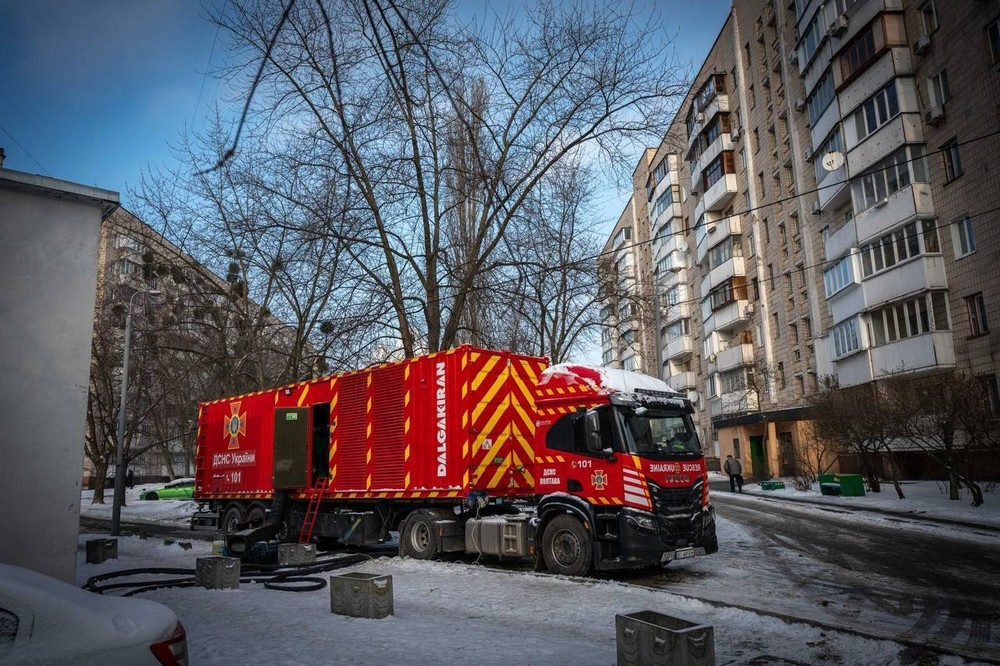 нергетики ввечері заявили про екстрені відключення по всій території столиці. 