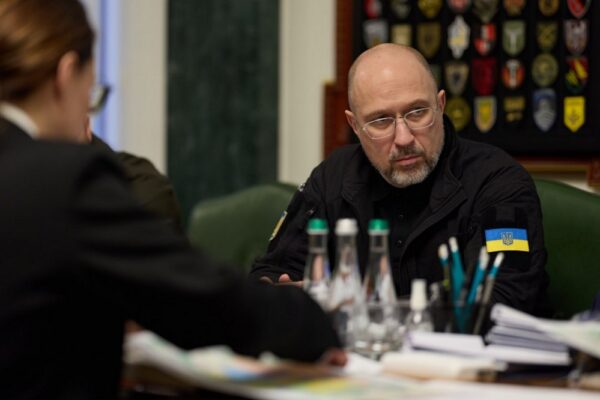 «Змінюються правила пересування громадян на вулиці в комендантську годину»: Шмигаль про кроки в рамках надзвичайної ситуації