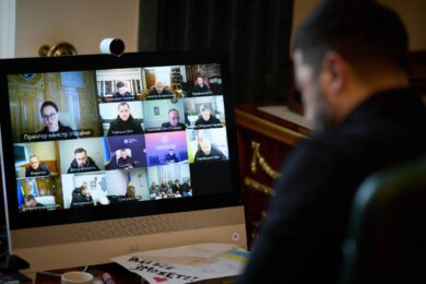 «Сьогодні будуть рішення щодо комендантської години»: Зеленський провів енергетичний селектор