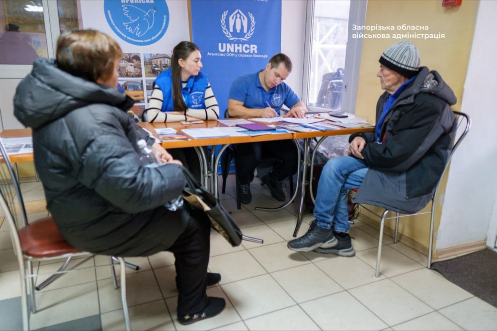 Евакуація на Запоріжжі: яку допомогу можна отримати у транзитному центрі