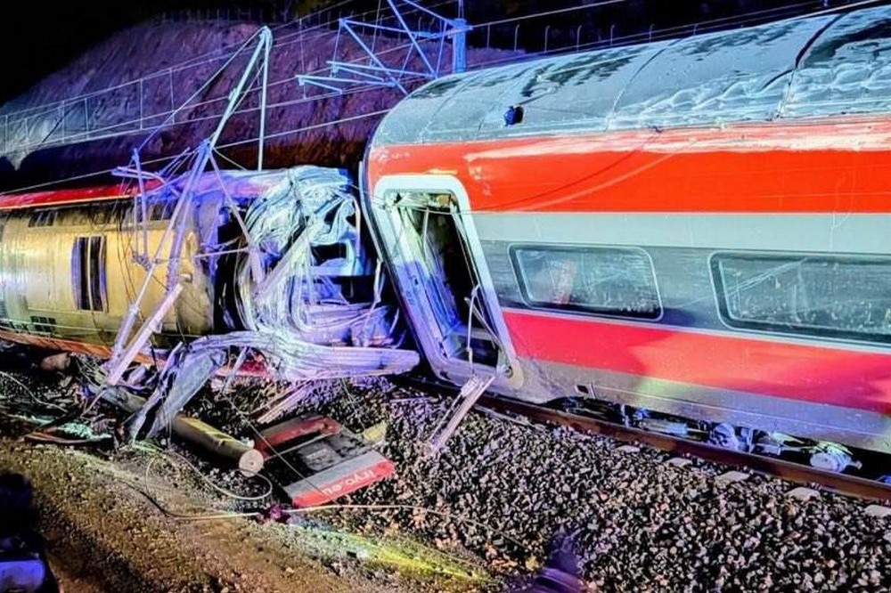 Десятки загиблих і поранених: жахлива аварія на залізниці в Іспанії – що відомо