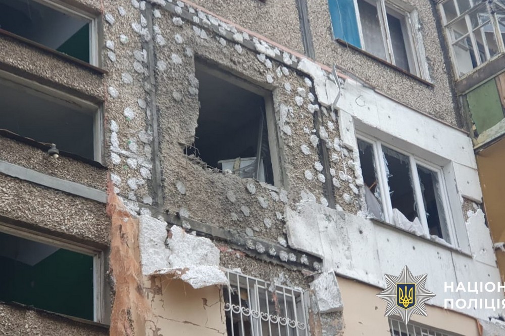 Діти стікали кров’ю на очах у мами… 4 вбитих і 10 поранених на Херсонщині за добу (фото, відео) Діти стікали кров’ю на очах у мами… 4 вбитих і 10 поранених на Херсонщині за добу (фото, відео)