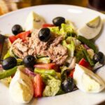 Рецепт дня: «Салат з тунцем і яйцями»