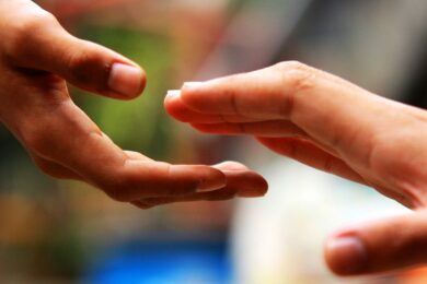 Нова допомога у Миколаєві з 1 березня: хто і що зможе отримати