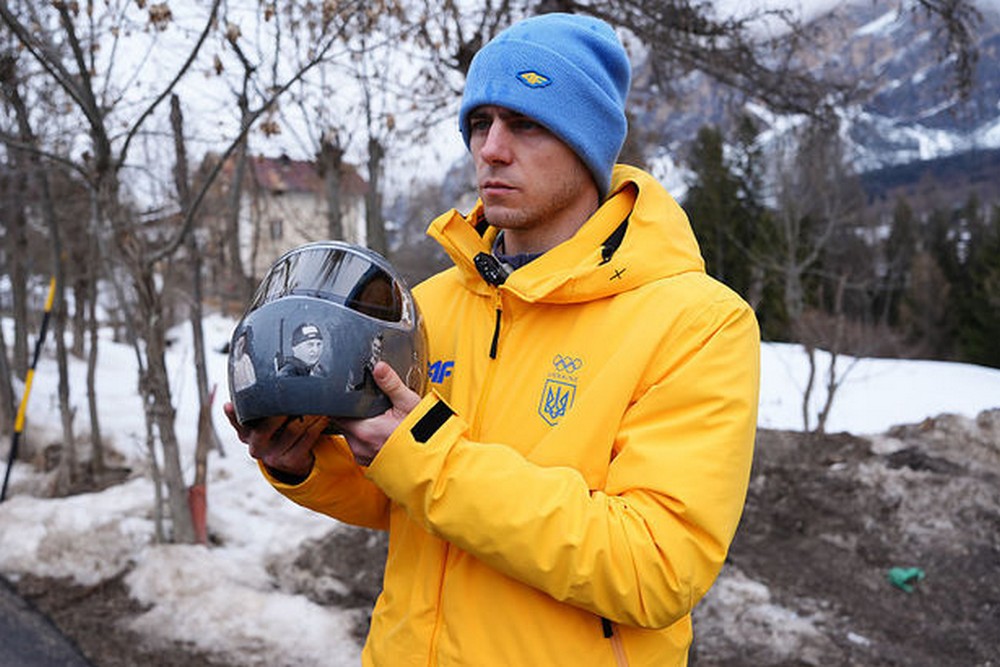 В знак солідарності з українським спортом надати електрогенератори для українських спортивних об’єктів, які щодня страждають від обстрілів.