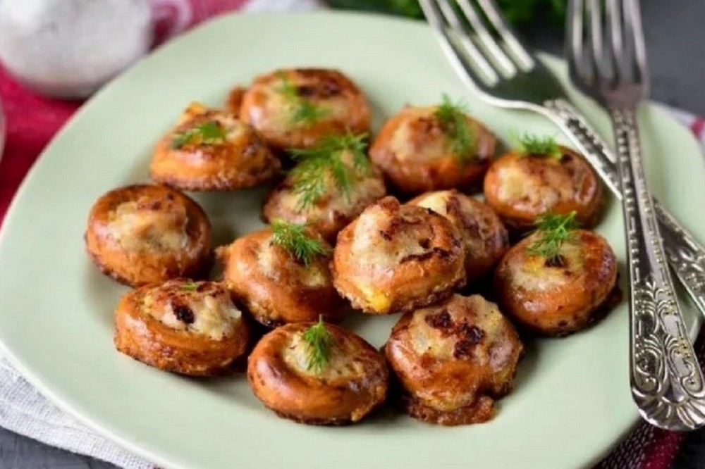 Рецепт дня: «Фаршировані бублики» - приготування в духовці і на сковорідці Рецепт дня: «Фаршировані бублики» - приготування в духовці і на сковорідці