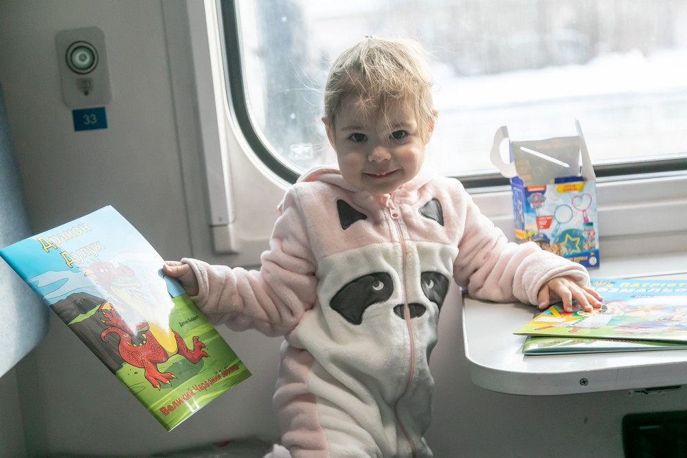 Можна навіть вчитися і працювати, а ще чай, гаряча піч, послуги для дітей і тварин: як УЗ допомагає українцям цієї зими Можна навіть вчитися і працювати, а ще чай, гаряча піч, послуги для дітей і тварин: як УЗ допомагає українцям цієї зими