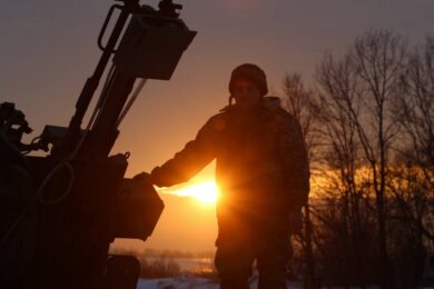 Обстановка на фронті 13 лютого: ворог просунувся біля Часового Яру, втратив 800 солдатів за добу