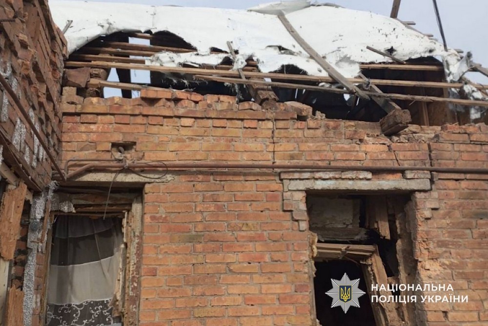 Ворог запустив Іскандер М та понад 100 БпЛА, є поранений, виникла пожежа: нічна повітряна атака 28 лютого – все, що відомо (фото) Ворог запустив Іскандер М та понад 100 БпЛА, є поранений, виникла пожежа: нічна повітряна атака 28 лютого – все, що відомо (фото)