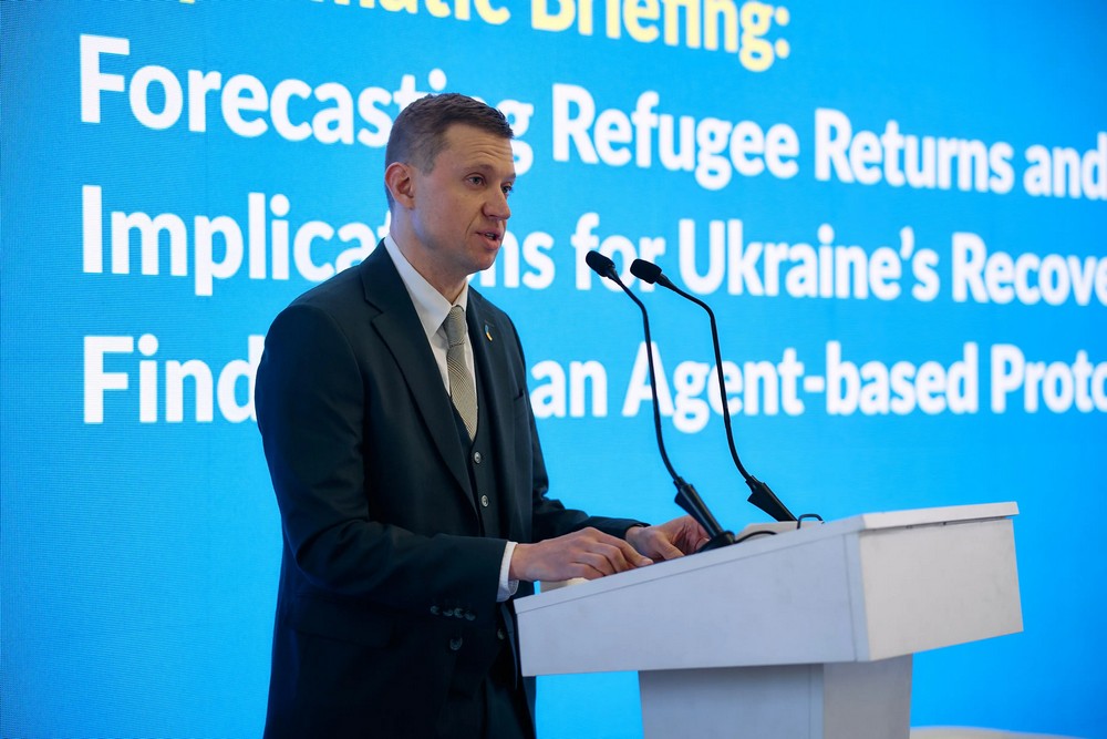 Гуманітарної допомоги в Україні цього року потребуватимуть 10,8 млн громадян. Це має кардинально вплинути на соціальну політику у державі. Про таке сказав Міністр соціальної політики, сім’ї та єдності України Денис Улютін. Розповідаємо про це детальніше.