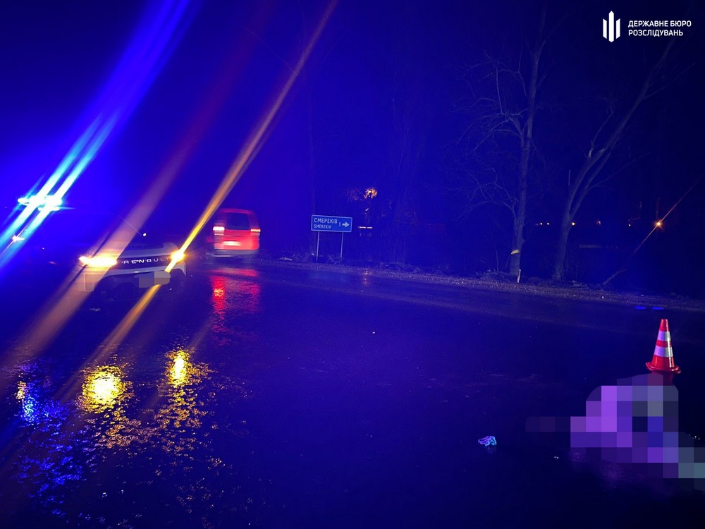 Прокурор збив двох дітей на «зебрі»: смертельна ДТП на Львівщині – подробиці від ДБР (фото, відео) Прокурор збив двох дітей на «зебрі»: смертельна ДТП на Львівщині – подробиці від ДБР (фото, відео)