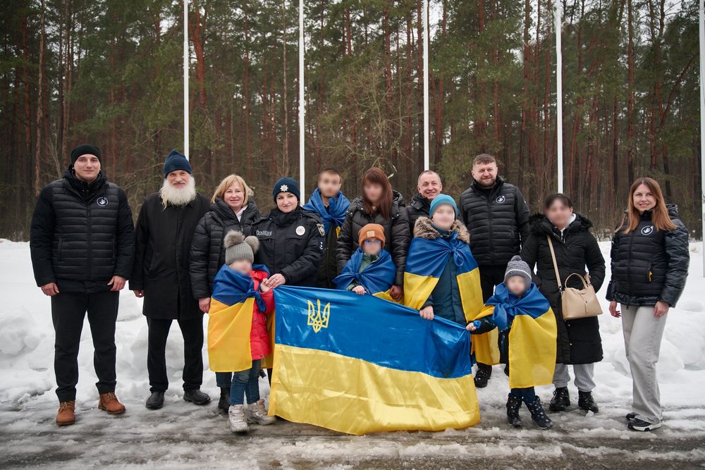 П’ятеро українських дітей повернулися додому з росії (фото, відео) 1 П’ятеро українських дітей повернулися додому з росії