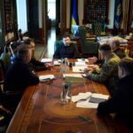 Переговори в Абу-Дабі: Зеленський погодив рамки розмови і дав завдання українській делегації