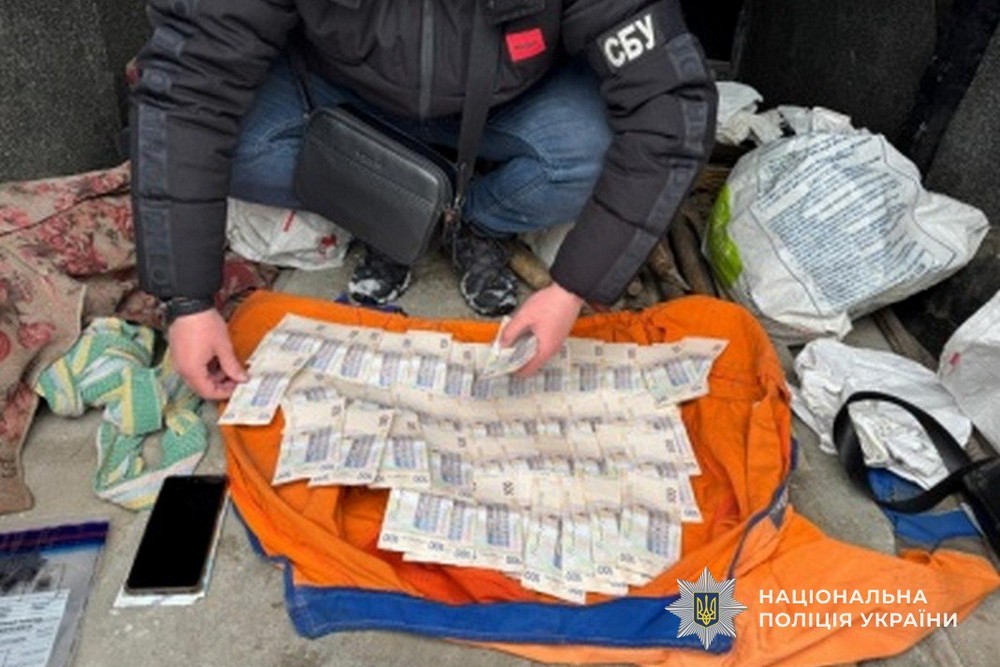 На Дніпропетровщині депутат-ритуальник продавав місця на кладовищі разом зі спільниками (фото)