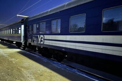 Рух поїздів на Івано-Франківщині затримується через атаки рф