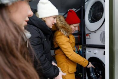 З’явилися «пункти солідарності» у Києві для допомоги мешканцям: де знаходяться і які послуги можна отримати (фото)