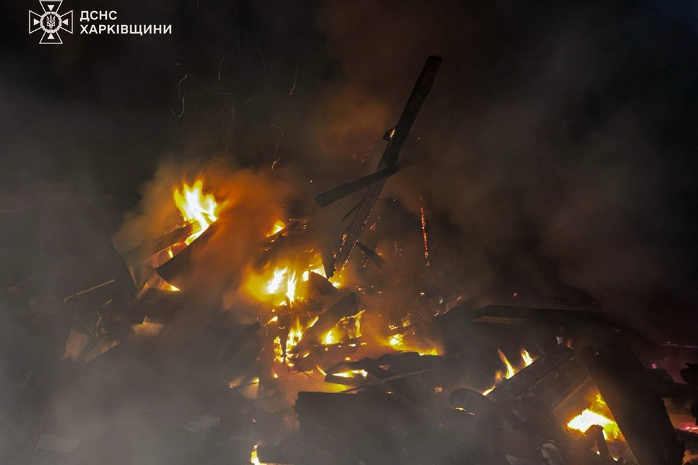 Фото і відео з місця удару по Богодухову