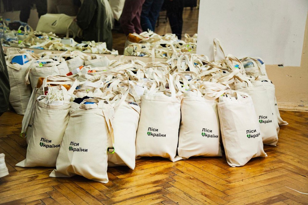 Мешканцям Запоріжжя передали «пакунки тепла» від ДП «Ліси України» - що у них?