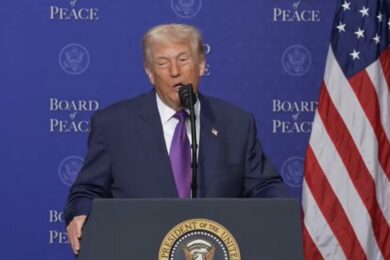 Трамп заявив, що війна в Україні виявилася складнішою, ніж він очкував