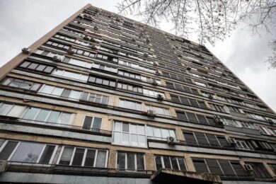 Багатоповерхівки Києва отримають засоби резервного живлення: держава допоможе столиці підготуватися до зими