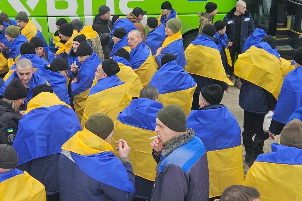 Відбувся обмін військовополоненими: фото