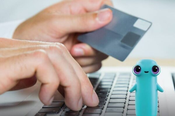 Ощадбанк відкрив перші спецрахунки для виплати допомоги на дітей: який алгоритм дій для громадян