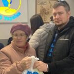 Допомога ВПО у Києві: зараз можна отримати жіноче взуття і продукти (відео)