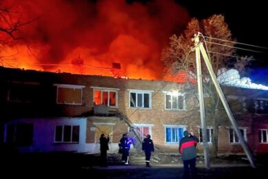 Удари по енергетиці і рятувальникам, є жертви, тисячі людей без світла: нічна повітряна атака 25 березня – все, що відомо (фото)