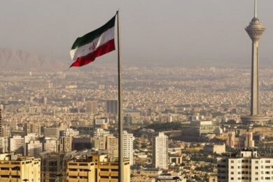 Новий лідер, знищений флот і погрози Європі: що відомо про ситуацію в Ірані 4 березня