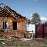 Припинення права власності на зруйнований будинок: а що із земельною ділянкою? – роз’яснення юристів