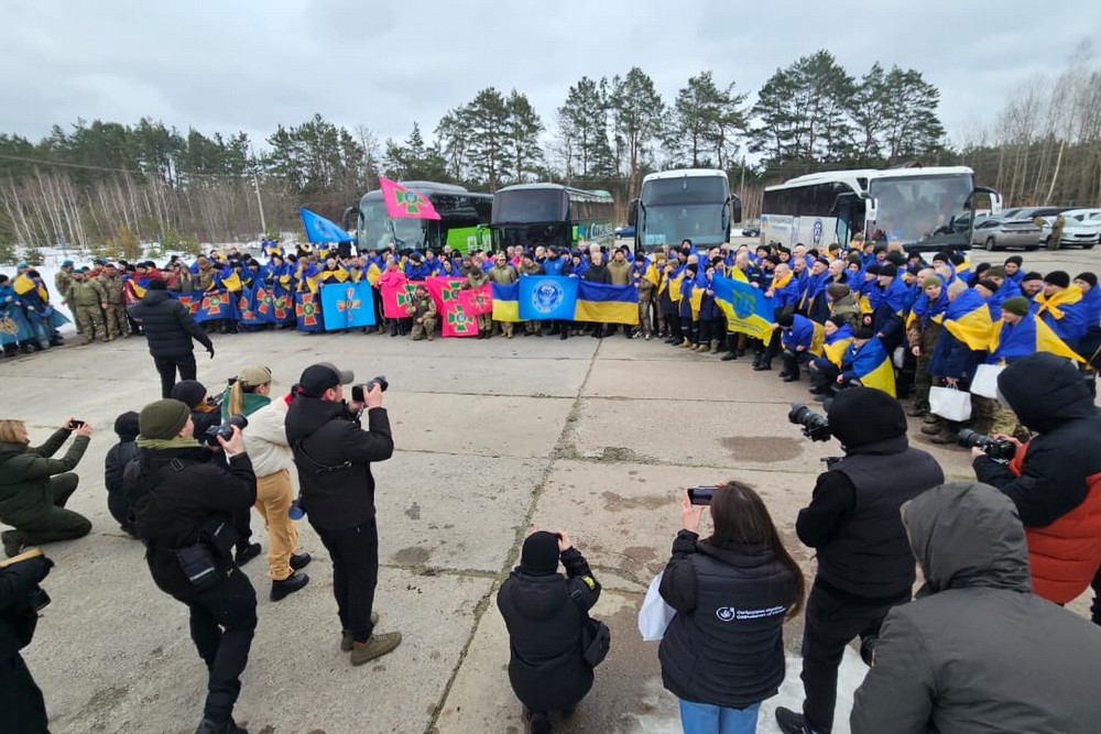 Відбувся обмін військовополоненими: фото