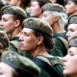 Закон про протидію дискримінації та сексуальним домаганням у війську підписав Зеленський