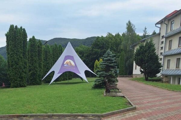 Безкоштовне оздоровлення дітей ВПО з Луганщини: триває прийом заявок