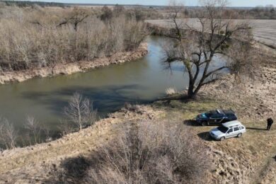 Не впевнилася у безпечності маневру і авто з’їхало у річку: смертельна ДТП на Рівненщині (фото)