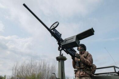 Перші цивільні команди ППО з’явились на Укрзалізниці і в портах – Кулеба