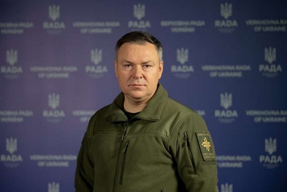 Студентів і учнів в Україні готуватимуть до нацспротиву незалежно від статі: деталі нового законопроєкту