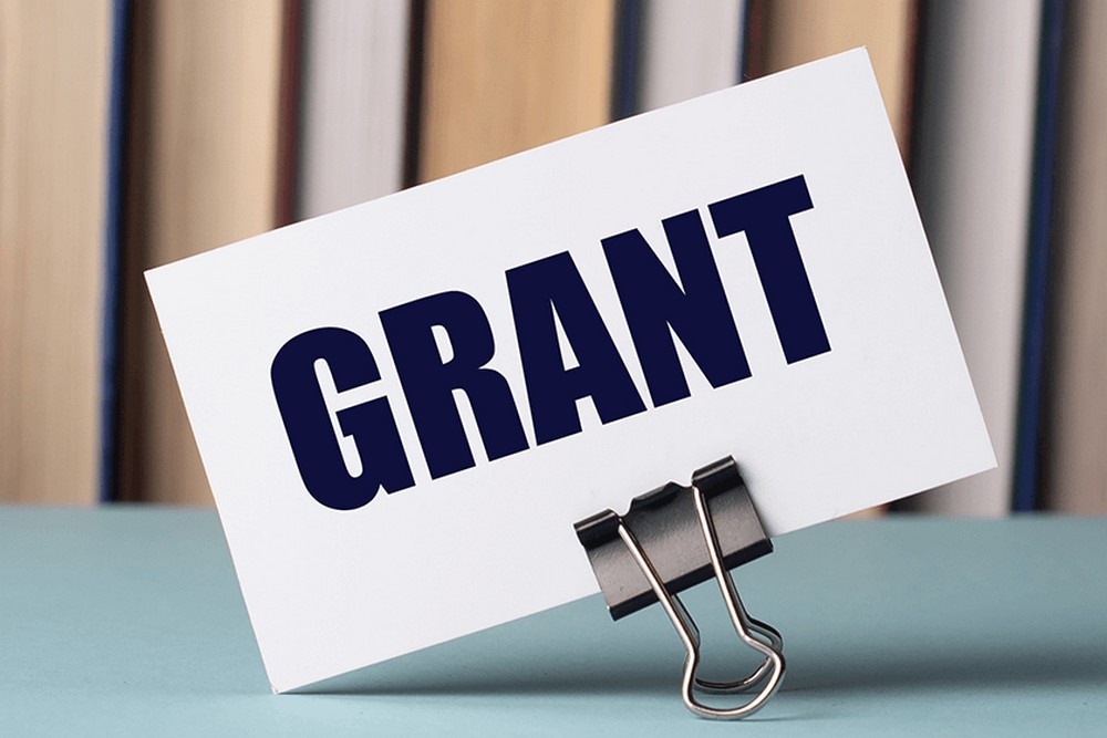 Можна отримати до 200 000 грн: стартував конкурс грантів для молоді з малих громад