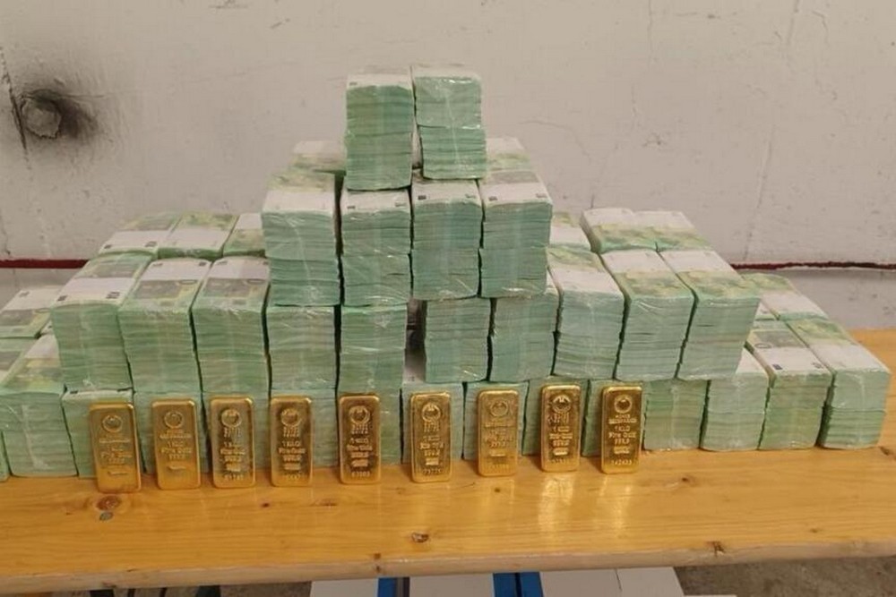 Україна вимагає від Угорщини негайно повернути вкрадені золото і гроші «Ощадбанку» 1 Україна вимагає від Угорщини негайно повернути вкрадені золото і гроші «Ощадбанку»