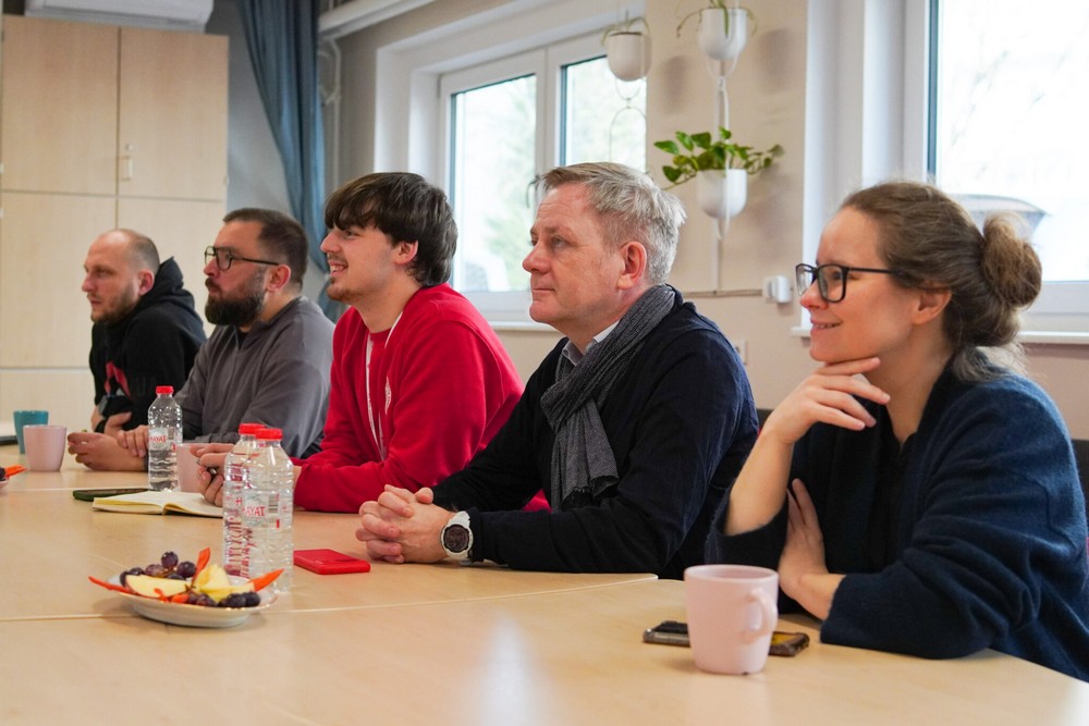 Українська молодь за кордоном активно долучається до волонтерства