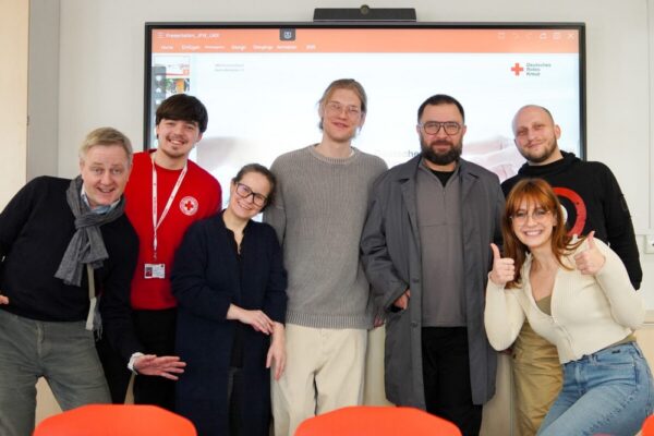 Українська молодь за кордоном активно долучається до волонтерства (фото)