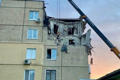 На Дніпропетровщині росіяни постійно обстрілюють