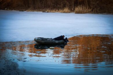 Шестеро дітей провалилися під лід у Харкові, є загиблі