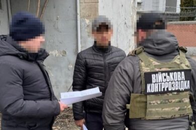 В Дніпрі затримали дезертира, який коригував повітряні атаки ворога по обласному центру