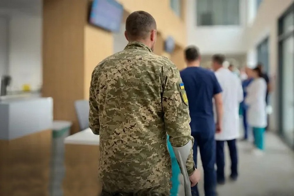 Грошова допомога пораненим військовим – які виплати та додаткова винагорода на час лікування