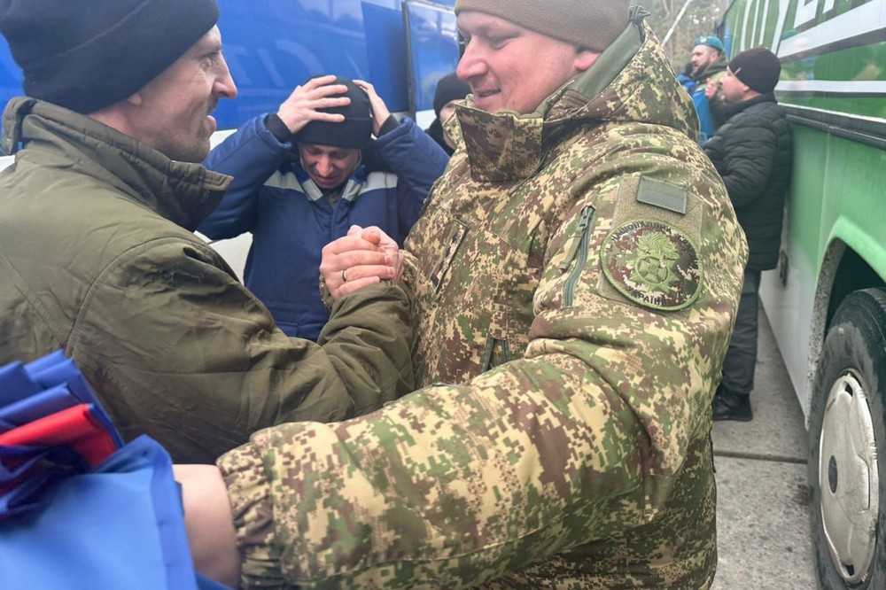 Відбувся обмін військовополоненими: фото